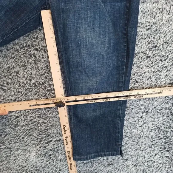 Chico's 1 Platinum Capri Jeans Women 8 Blue Ultimate Fit Slim Leg Denim - Picture 6 of 10